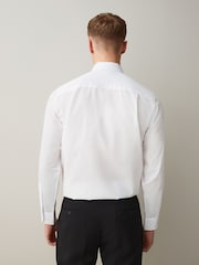 أبيض مخطط - تلبيس قياسي - قميص أنيق سهل العناية من نسيج غني بالقطن - Image 4 of 8