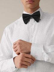 白豹/白色蝴蝶结 - 场合 100% 棉衬衫、领带、口袋巾和胸针套装 - 9的图像5｝