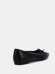 Preto - Novo Camilla Asymetric Bow Ballerinas - Imagem 4 de 6