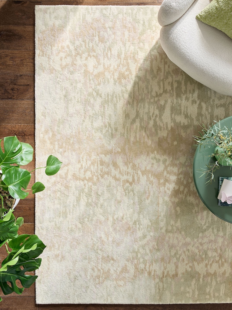 Green Abstract Blended Rug - Image 1 of 5 Green Abstract Blended Rug - Image 1 of 5