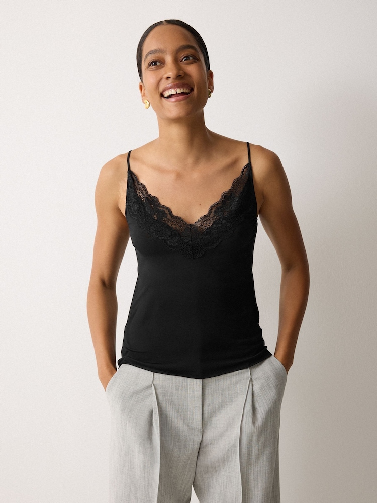 أسود - Jigsaw Modal Lace Camisole - صورة 1 من 2 أسود - Jigsaw Modal Lace Camisole - صورة 1 من 2