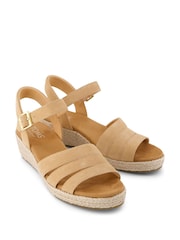 Toms Brown Julia Wedge Sandal - Image 3 of 6