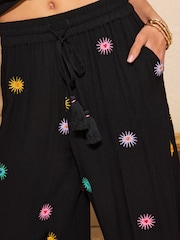 Love & Roses Wide Leg Beach Trousers - صورة 2 من 4