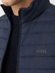 Negro - BOSS Logo Regular-Fit Padded Gilet - Imagen 4 de 5