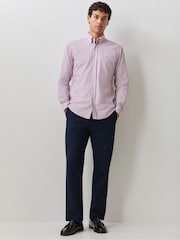 وردي فاتح - قميص قطن بأزرار كاملة تلبيس قياسي من BOSS - صورة 3 من 6