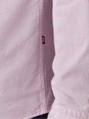 وردي فاتح - قميص قطن بأزرار كاملة تلبيس قياسي من BOSS - صورة 5 من 6