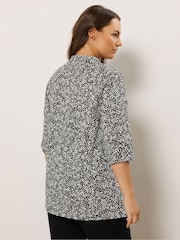 Evans Pintuck Henley T-Shirt - Image 3 of 5