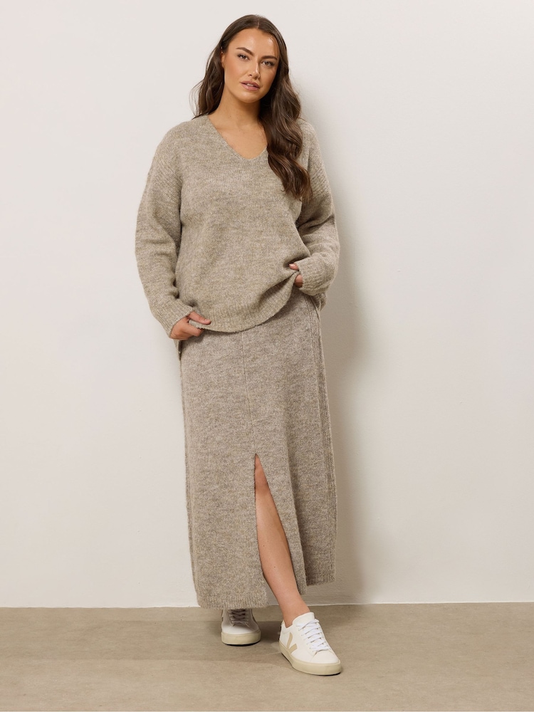 Evans V-Neck Jumper - Image 2 of 5 Evans V-Neck Jumper - Image 2 of 5