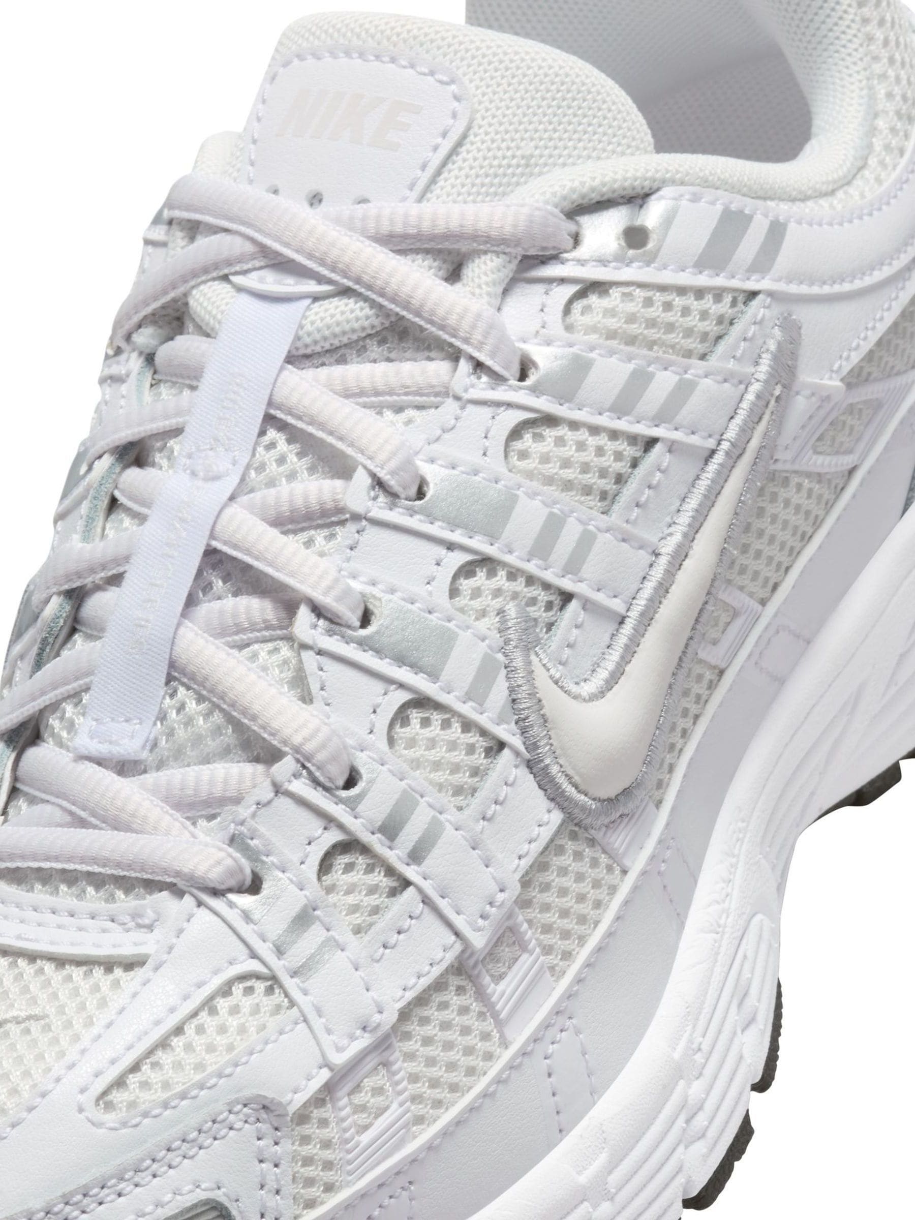 Buy Білий - Nike Молодіжні кросівки P6000 з сайту Next Ukraine