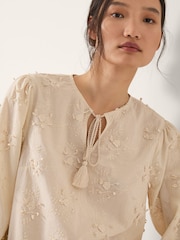 Monsoon Pascale Floral Print Appliqué Blouse - Imagen 2 de 4