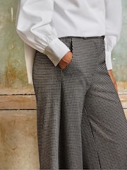 Ro&Zo Grey Petite Tailored Houndstooth Trousers - Image 6 of 6