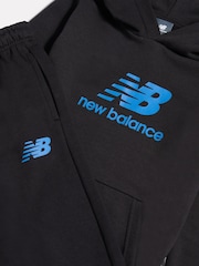 Սև - New Balance Stacked Logo վերնաշապիկի և ջոգերների հավաքածու - Պատկեր 8 8-ից