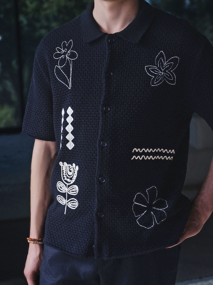 Black Relaxed Fit Floral Embroided Short Sleeve Knitted Shirt - Image 4 of 4 Black Relaxed Fit Floral Embroided Short Sleeve Knitted Shirt - Image 4 of 4