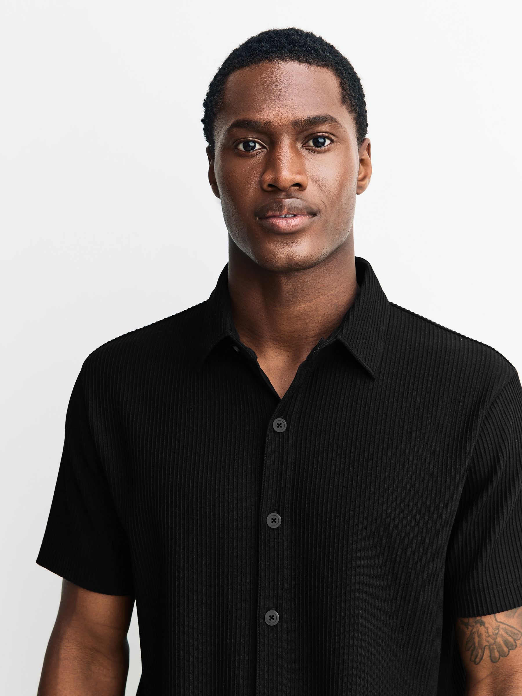 Comprar Preto - Camisa de manga curta de malha texturizada from