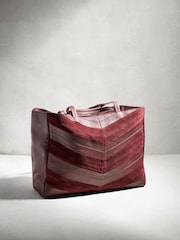 لون التوت - حقيبة كتف جلدية بتصميم مُقسم - صورة 6 من 9