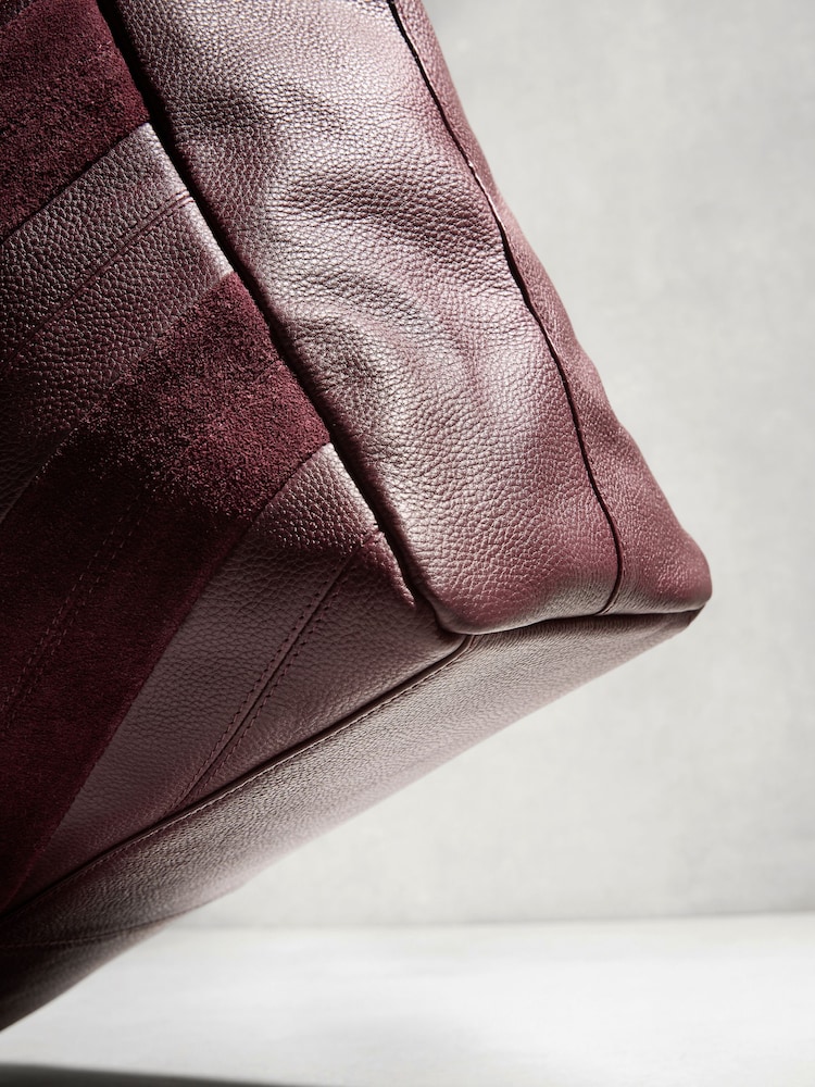 لون التوت - حقيبة كتف جلدية بتصميم مُقسم - صورة 9 من 9