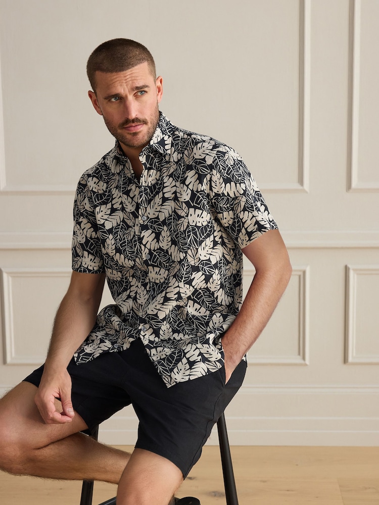 White/Black Leaf - Short Sleeve Cotton Texta Print Shirt - Kuva 2 / 4