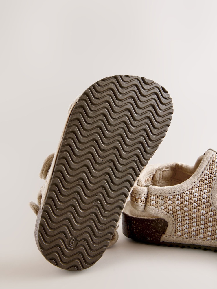 নিরপেক্ষ - ডাবল বাকল কুশনযুক্ত ফুটবেড Sandals - 5এর মধ্যে 5 ছবি