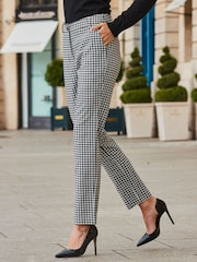 Sosandar Black Dogtooth Print Tapered Leg Trousers - Image 3 of 5