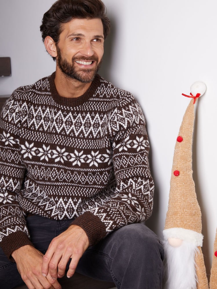 كنزة عيد الميلاد بياقة بحافة مستديرة ونقشة أشكال هندسية ملونة من Threadbare - صورة 2 من 6 كنزة عيد الميلاد بياقة بحافة مستديرة ونقشة أشكال هندسية ملونة من Threadbare - صورة 2 من 6