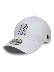 New Era White New York Yankees Outline Cap - Image 3 of 5