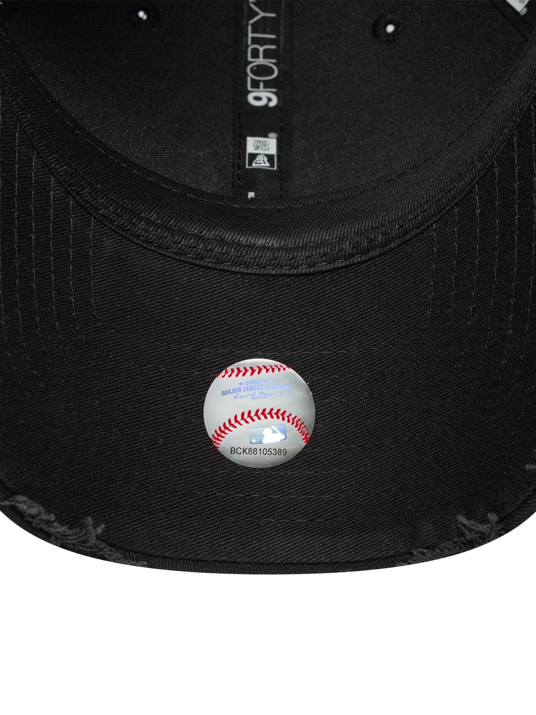 Buy New Era Black New York Yankees Essential Cap from Next USA