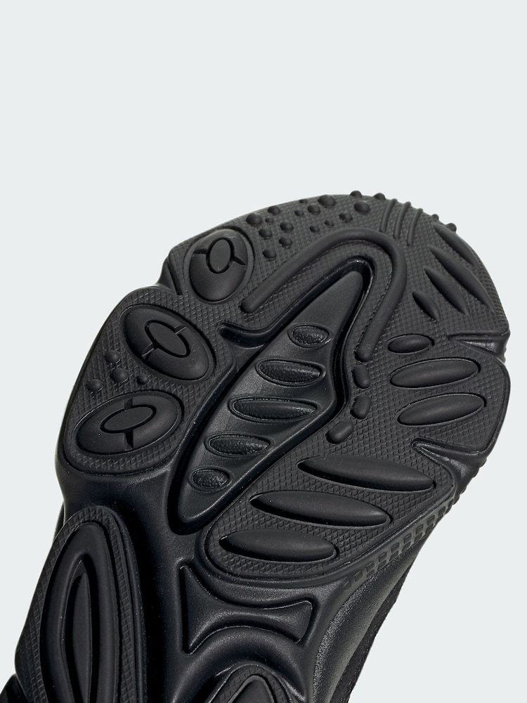 adidas Originals Black Ozweego Shoes - Image 7 of 7