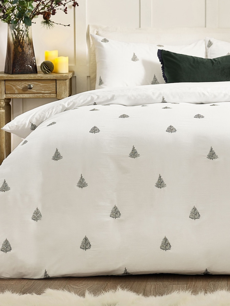 Wylder Forest Green Winter Forest Embroidered Duvet Cover Set - Image 3 of 3 Wylder Forest Green Winter Forest Embroidered Duvet Cover Set - Image 3 of 3
