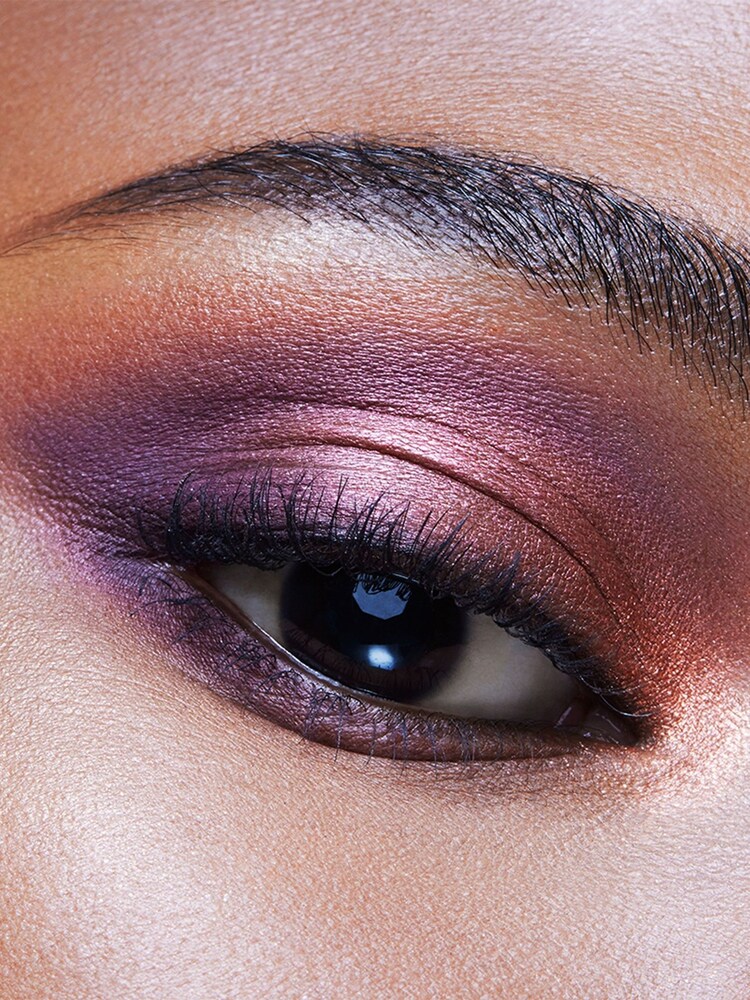 Estée Lauder Bronze Goddess Nuit Summer Look Palette 13g - Image 3 of 3 Estée Lauder Bronze Goddess Nuit Summer Look Palette 13g - Image 3 of 3