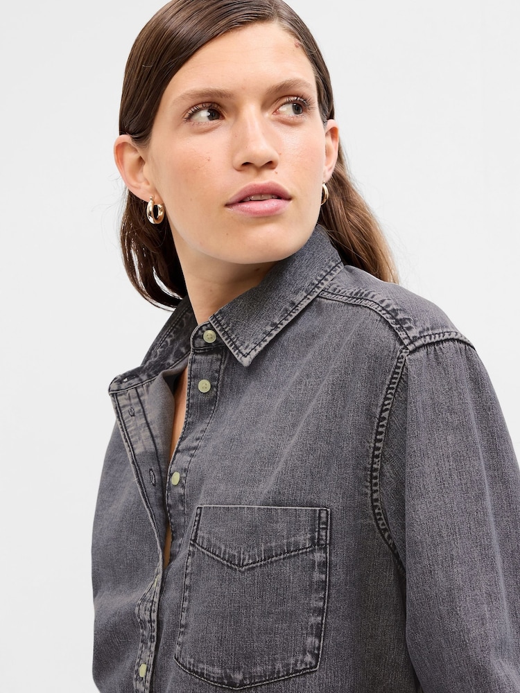 Gap Faded Cropped Denim-Hemd - Bild 3 von 3