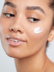 ELEMIS Daily Defence Shield SPF 30 40ml - Image 3 of 5