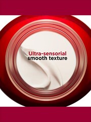 Clarins Super Restorative Day Cream SPF15 - Image 4 of 6