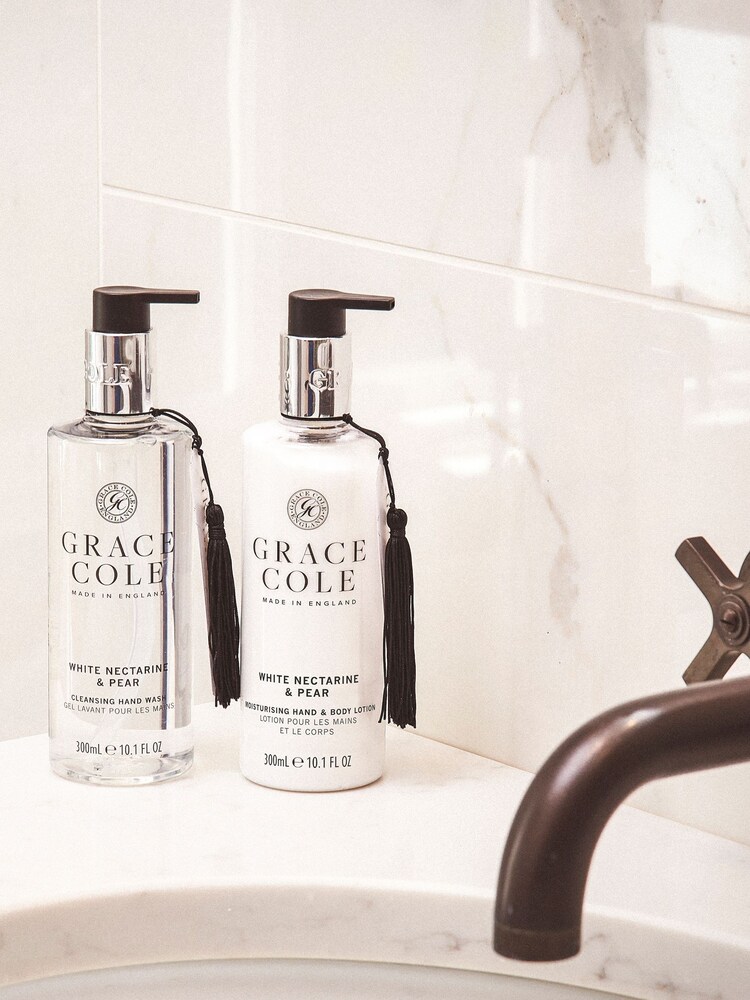 Grace Cole White Nectarine  Pear Hand Care Duo Set 2x300ml - Image 2 of 5