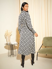 Friends Like These Black/White Empire V Neck Collared Long Sleeve Midi Dress - Image 3 of 4