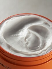 Sanctuary Spa Ultra Rich Body Butter 300ml - Image 4 of 5