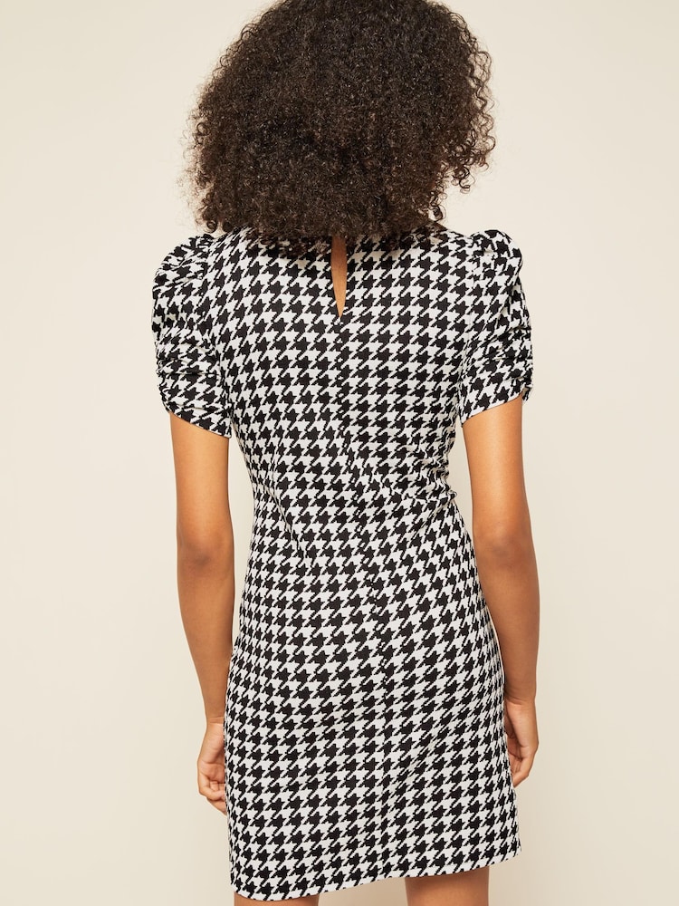 Friends Like These Monochrome Short Puff Sleeve Round Neck Shift Dress - Image 2 of 4 Friends Like These Monochrome Short Puff Sleeve Round Neck Shift Dress - Image 2 of 4
