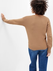 Gap Brown Cable Knit Crew Neck Jumper - Image 2 of 2