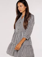 Apricot Black & White Gingham Tiered Skirt 3/4 Sleeve Dress - Image 4 of 4