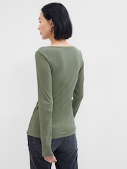 Gap Green Ribbed Henley Button Long Sleeve Scoop Neck T-Shirt - Image 2 of 2