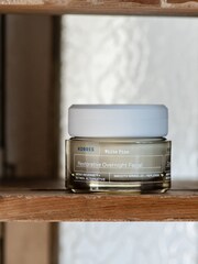 Korres White Pine MenoReverse Restorative Overnight Facial 40ml - Image 3 of 3