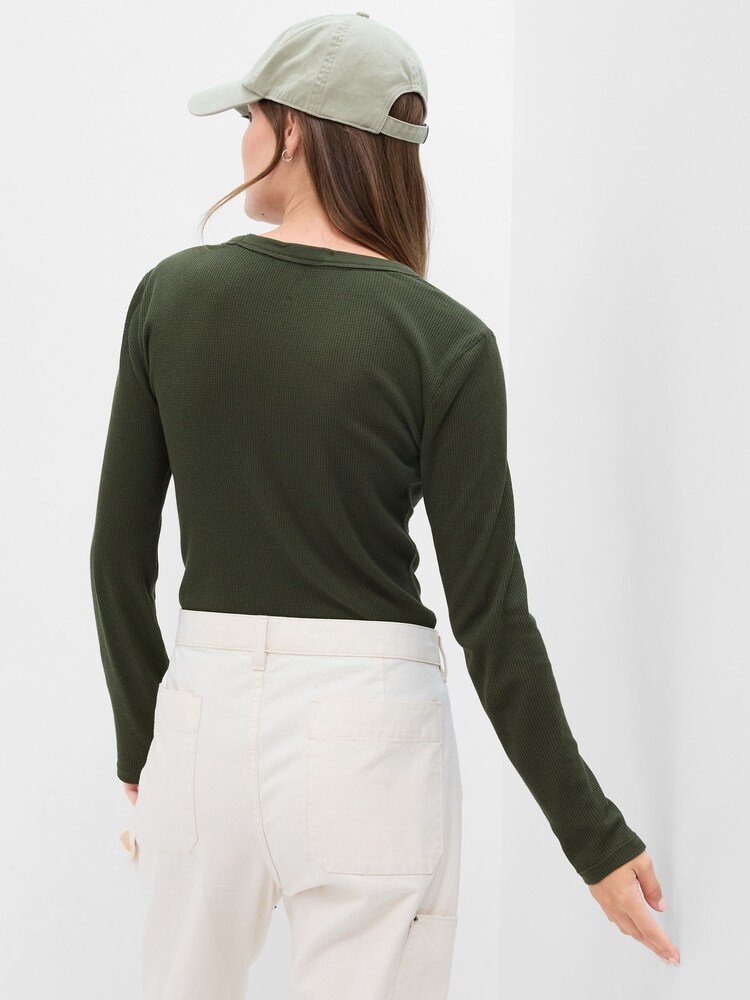 Grün - Gap Langärmeliges Shirt aus Waffelstrick mit Rundhalsausschnitt - Bild 2 von 2