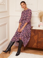 Love & Roses Berry Red Animal 3/4 Sleeve Printed Pleated Belted Midi Dress - Image 3 of 4
