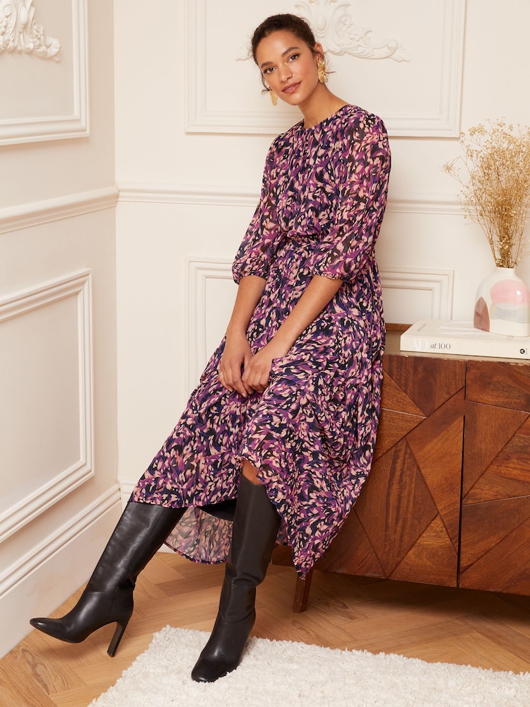 Love & Roses Berry Red Animal 3/4 Sleeve Printed Pleated Belted Midi Dress - Image 3 of 4