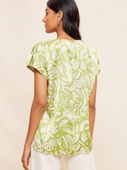 Friends Like These Green Printed Satin Utility Short Sleeve Top - Image 4 of 4
