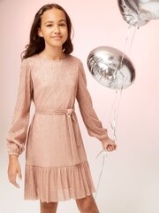 Lipsy Robe droite plissée métallisée - Image 1 of 4
