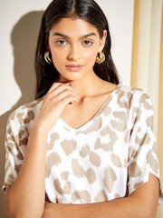 Friends Like These White Leopard Animal Petite Short Sleeve V Neck Tunic Top - Image 4 of 4