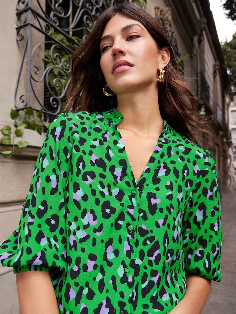 Love & Roses Green Animal Embroidered V Neck 3/4 Sleeve Blouse - Image 2 of 4 Love & Roses Green Animal Embroidered V Neck 3/4 Sleeve Blouse - Image 2 of 4