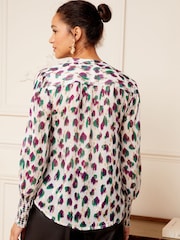 Love & Roses Ivory White Metallic Animal Sheer V Neck Long Sleeve Over The Head Blouse - Image 3 of 4