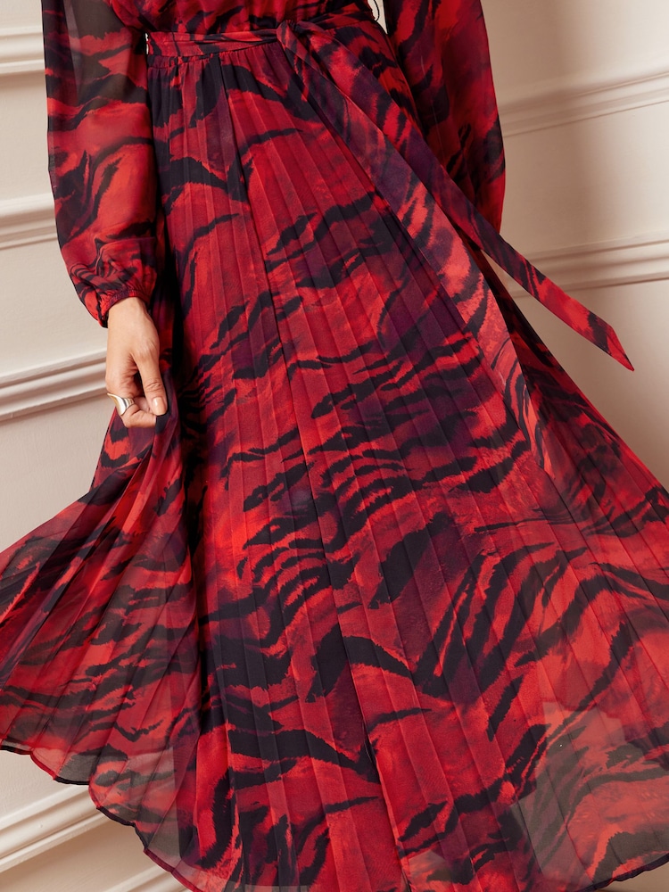 Love & Roses Red/Black Animal Printed Belted Pleated Long Sleeve Midi Dress - Image 2 of 4