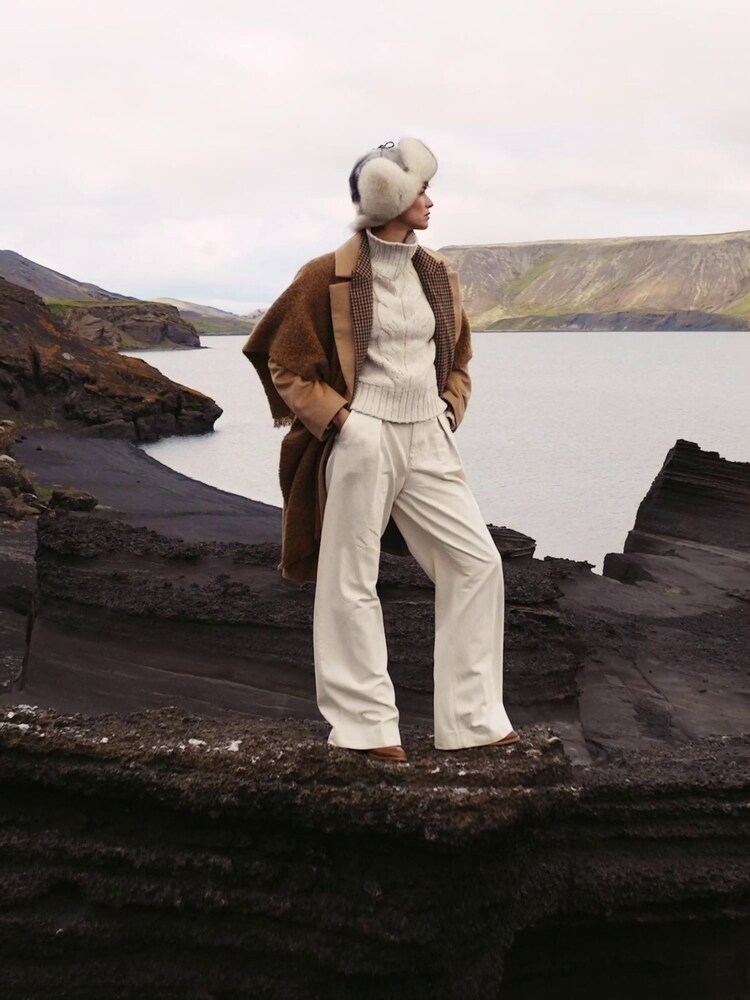 Banana Republic White Arran Cable Jumper - Image 2 of 2